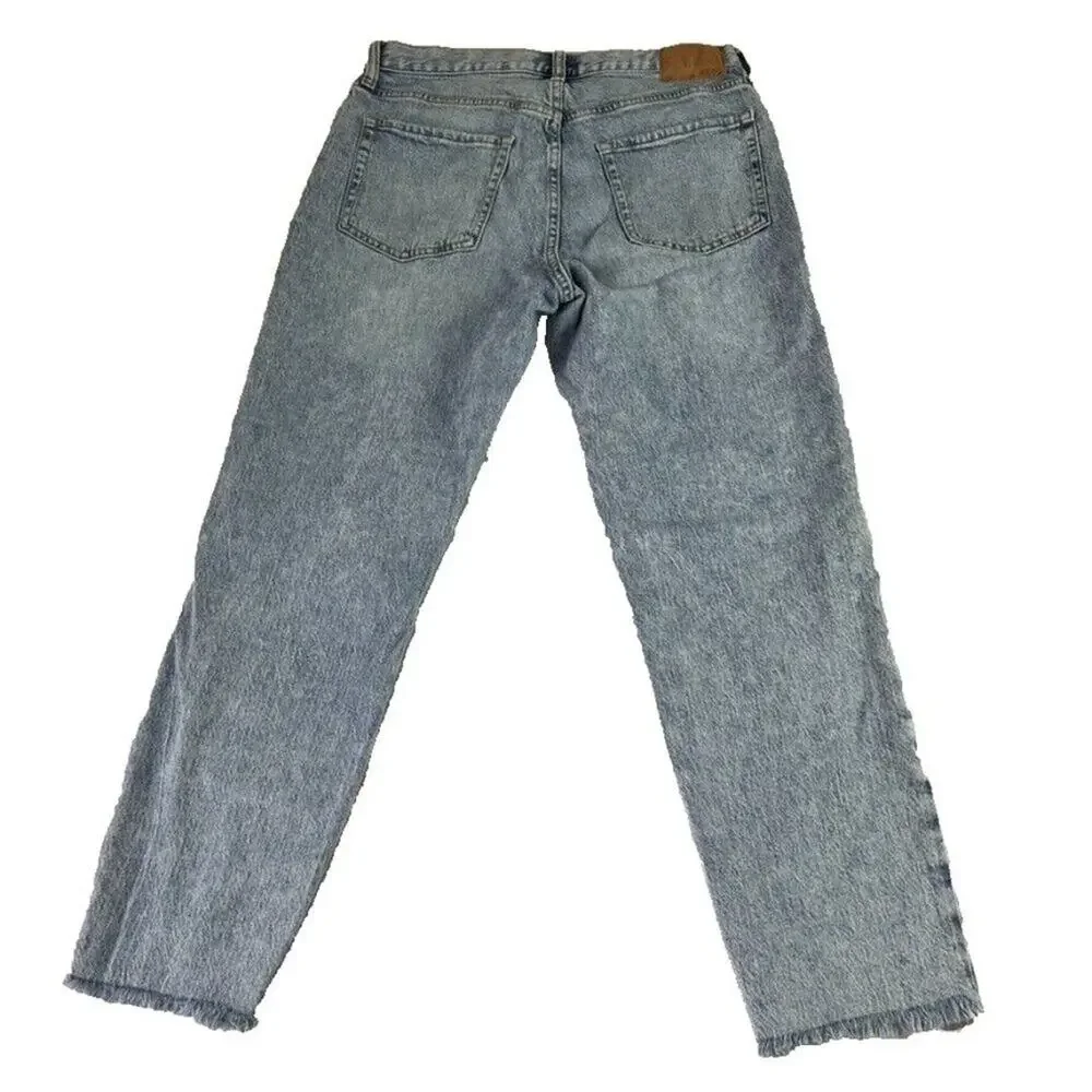 Aeropostale Mom Jean Womens  8 Reg High Rise Denim Distressed Destroyed Ripped